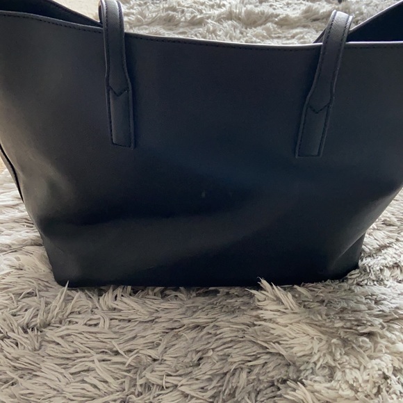 Marc Jacobs Black Tote bag - Picture 3 of 6